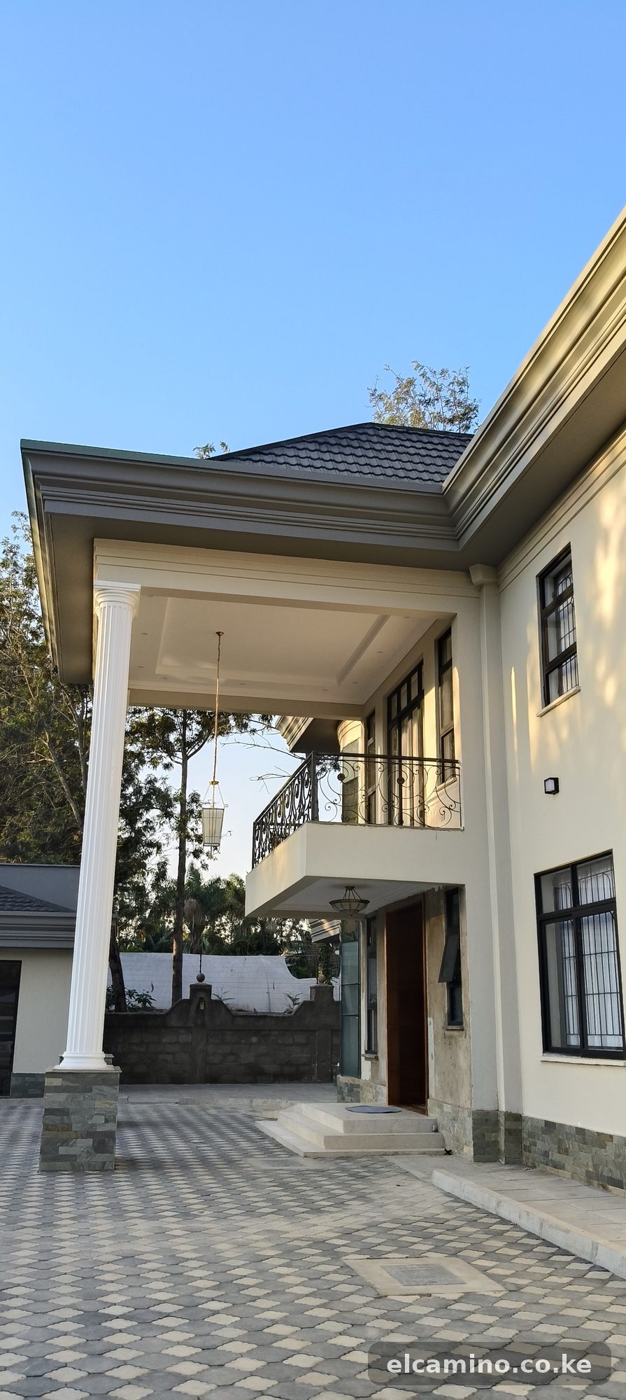 Karen Mansion - Karen
